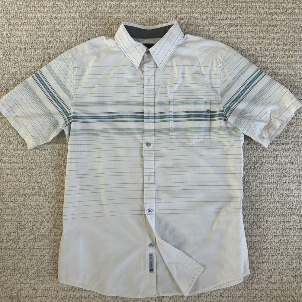Marmot Men's White and Blue Striped Short Sleeve Button Up Shirt